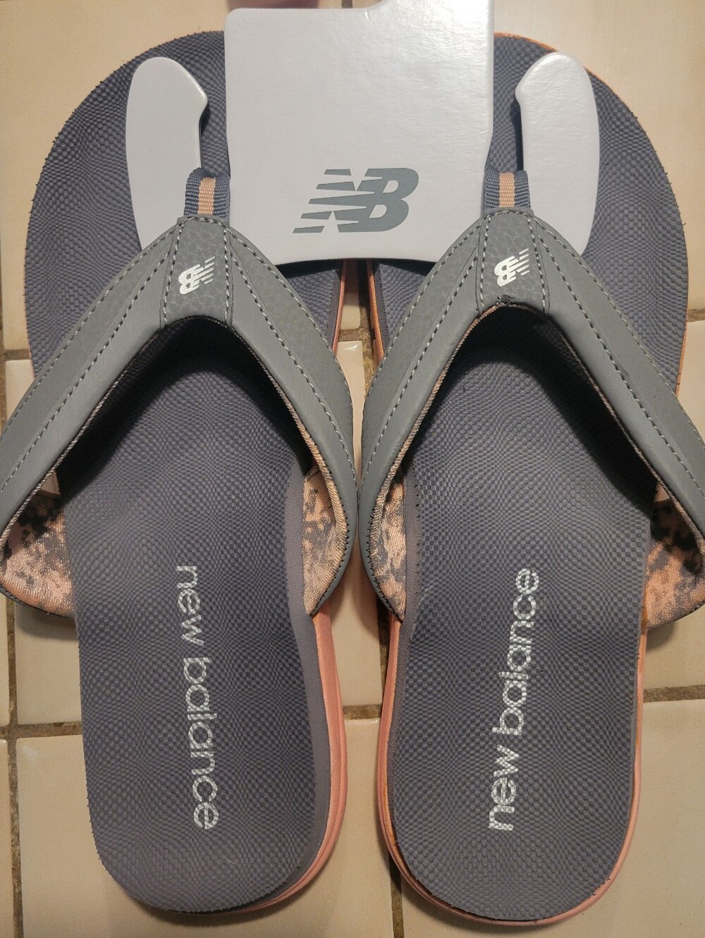 New Balance Flip Flops Womens Size 6 Gray Pink Comfort Sandals Leopard Print NWT
